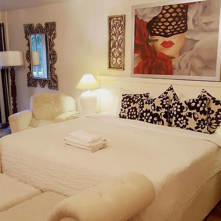 Bed and Breakfast Casa Amapola Manila Taguig Exterior foto